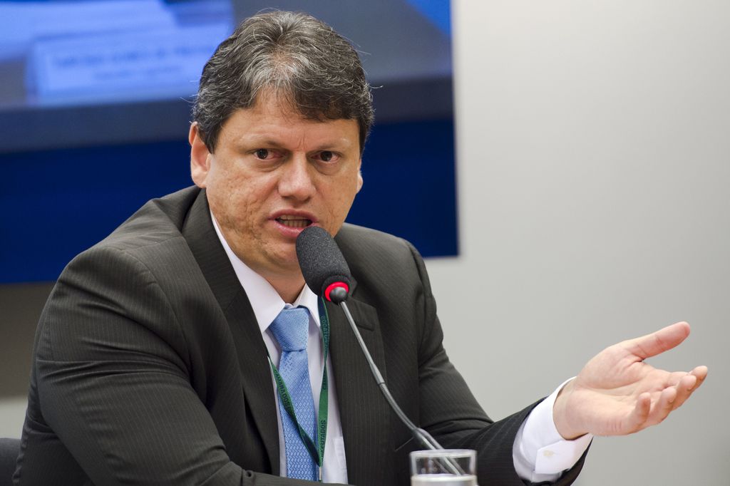 Contra indicações políticas, Dnit terá processo