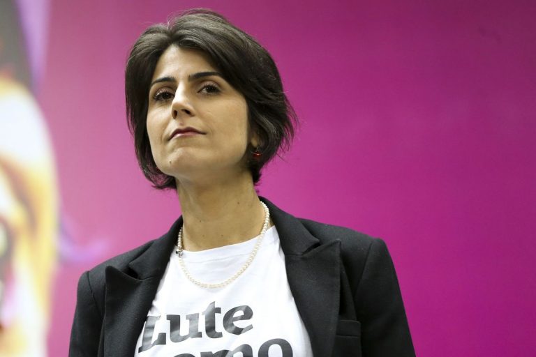 Justiça derruba propaganda antecipada de Manuela d'Ávila