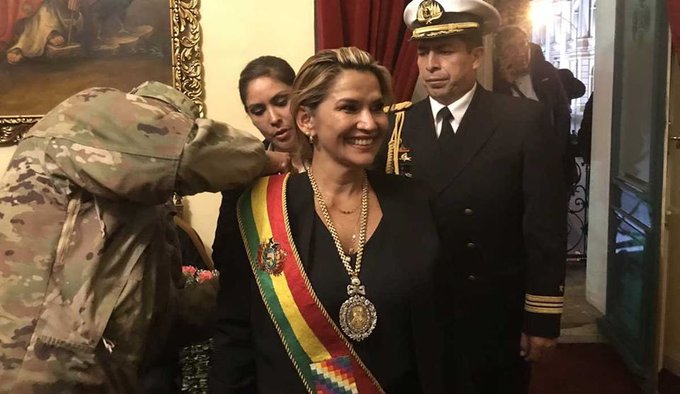 Justiça da Bolívia anula condenação da ex-presidente Jeanine Áñez