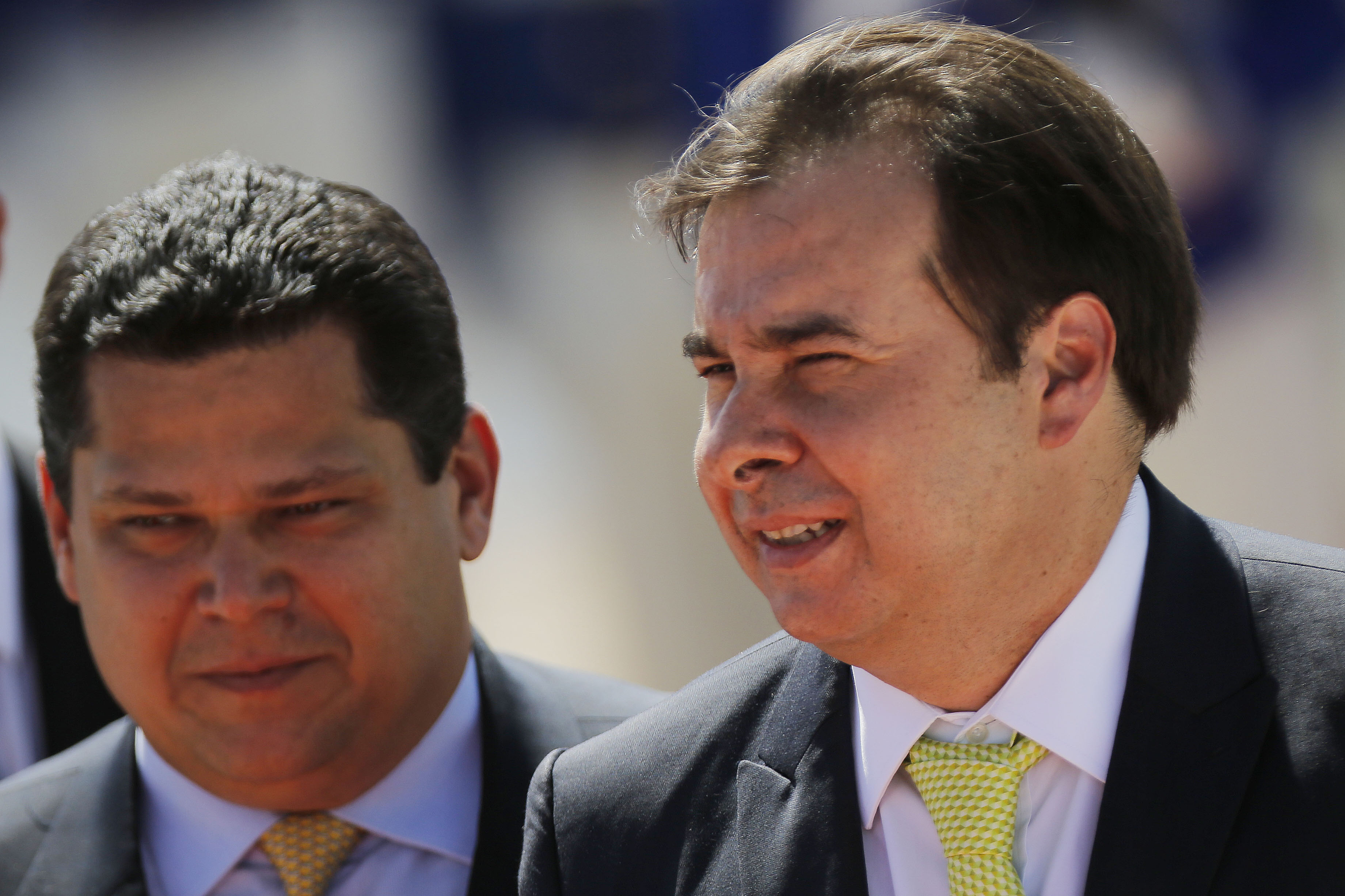 Maia e Alcolumbre discutem vacinação contra Covid19 com governadores