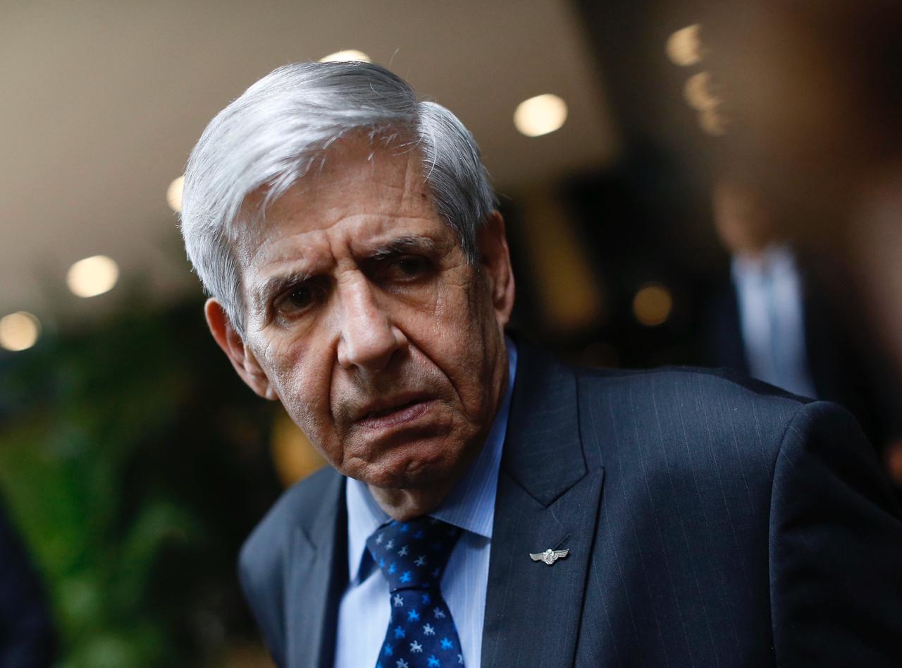 Integrante do grupo de risco, general Heleno está com coronavírus - Crusoé