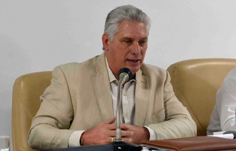 Díaz-Canel rejeita negociações com EUA sobre rendição