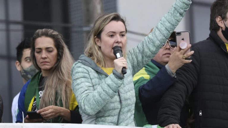 Zanatta denuncia "golpe" do voto distrital misto