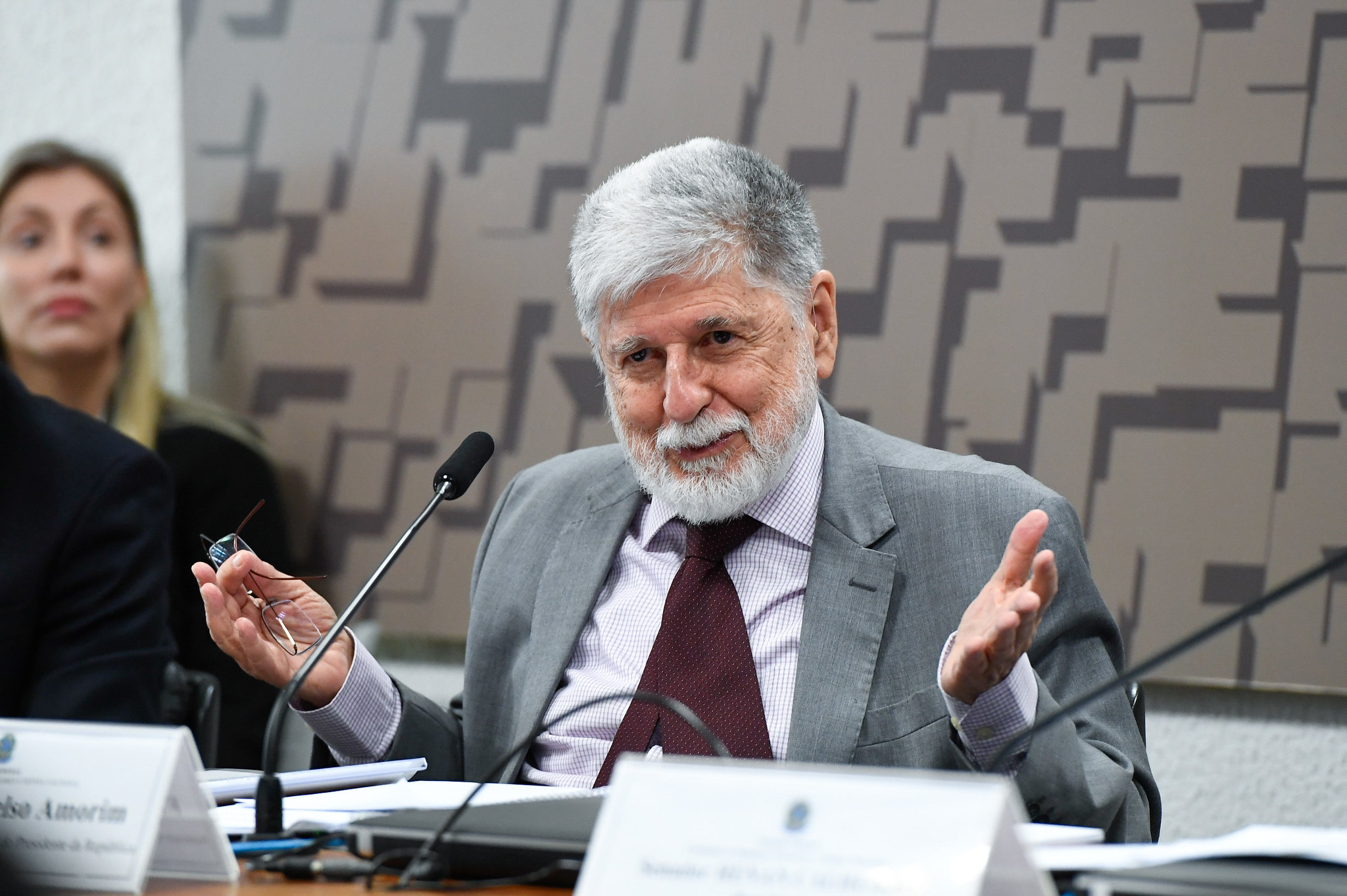 O "sequestro forçado de um presidente em exercício", segundo Amorim