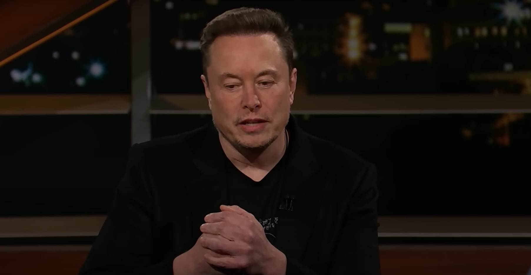 Musk faz campanha contra Mamdani: "Vote em Cuomo"