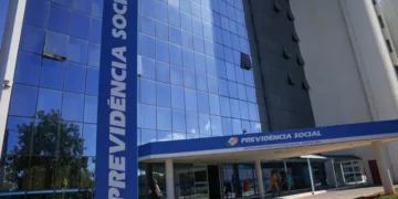 INSS altera regra e surpreende aposentados: entenda a mudança