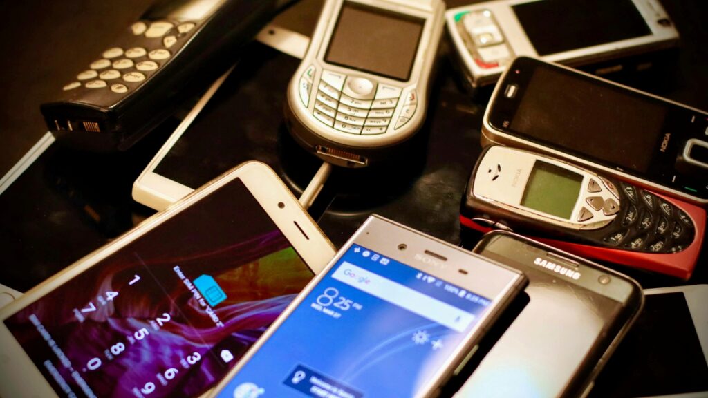 Celulares antigos estão valendo ouro e poucas pessoas estão sabendo
