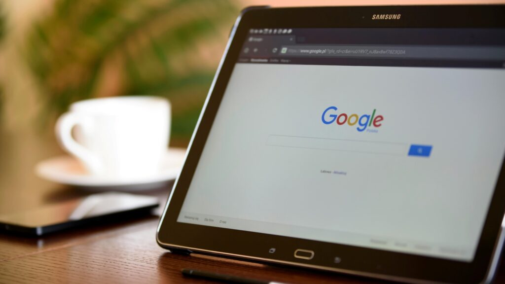 Inteligência artificial do Google agora prevê ações e responde como um humano