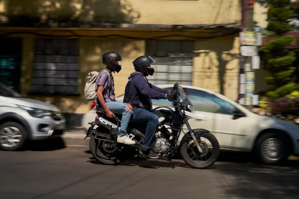 São Paulo proíbe transporte por moto via App