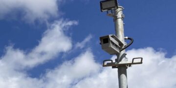 Novo radar invisível pode multar antes mesmo de você perceber