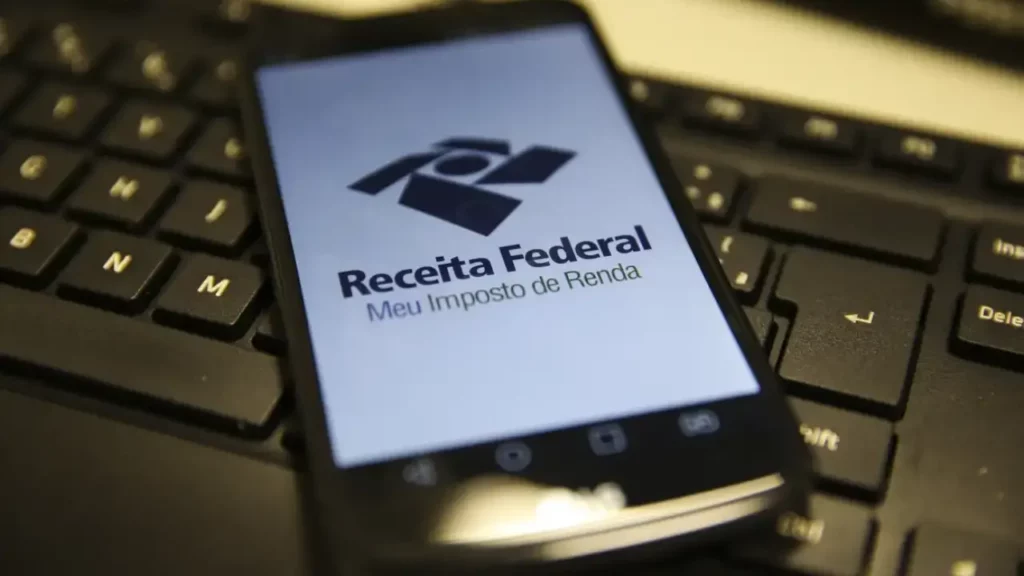 Como verificar o status da declaração de Imposto de Renda 2025