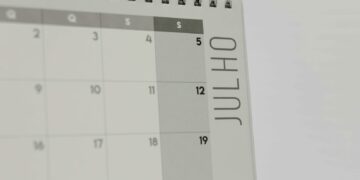 - Descubra quando será o quinto dia útil de julho