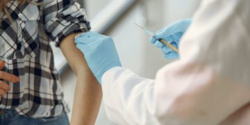 - Vacina brasileira contra a dengue pode estar disponível em 2026