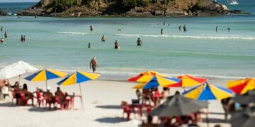 10 praias no Sudeste para todo tipo de bolso
