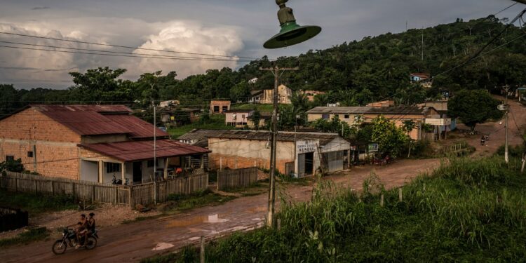 Mega projeto da Ford no Brasil terminou em cidade abandonada