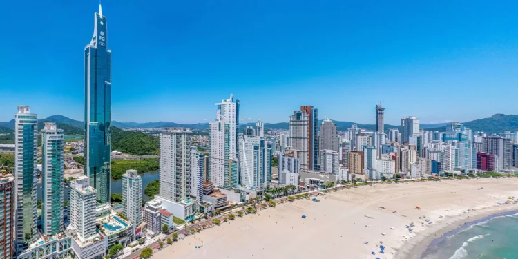 Viajantes se encantaram com a cidade conhecida por ser a "Dubai Brasileira"