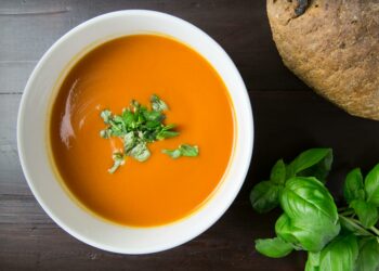 Esses alimentos eliminam o inchaço sem precisar de remédio