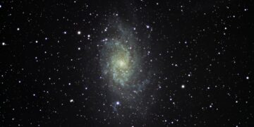 Ciência enfrenta crise com nova explicação para origem do cosmos