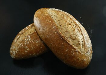 Transforme o pão velho em crocante com este truque simples