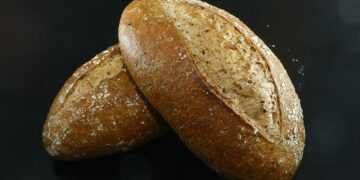 Transforme o pão velho em crocante com este truque simples