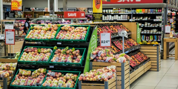 Métodos ocultos fazem você gastar além do necessário no supermercado