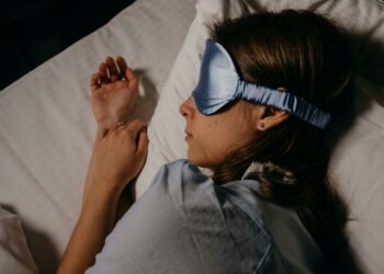 Especialistas explicam técnica para dormir em apenas 1 minuto