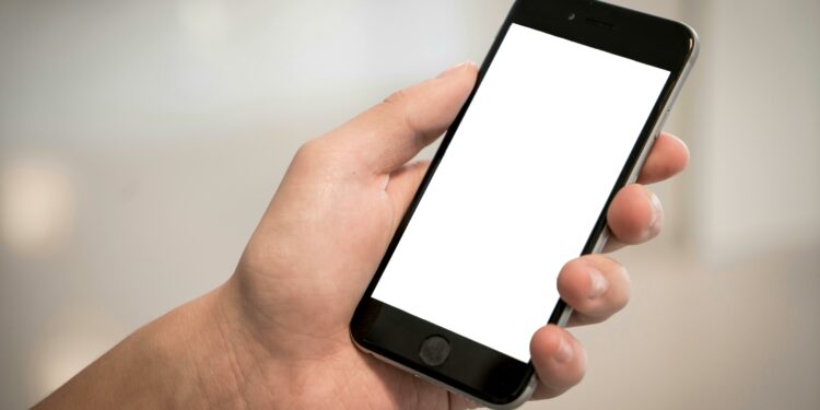 Veja como descobrir a localização de alguém só com o número de celular