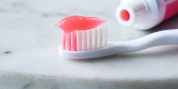Componente comum em pastas de dente pode causar infarto