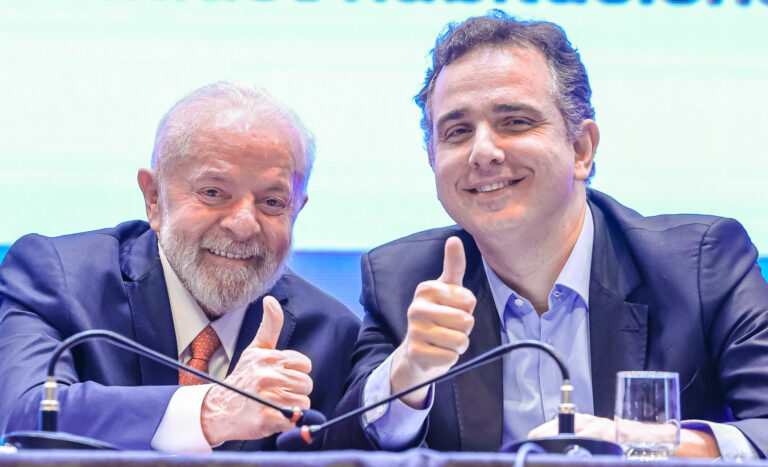 O senador que ameaça os planos de Lula para o governo de MG