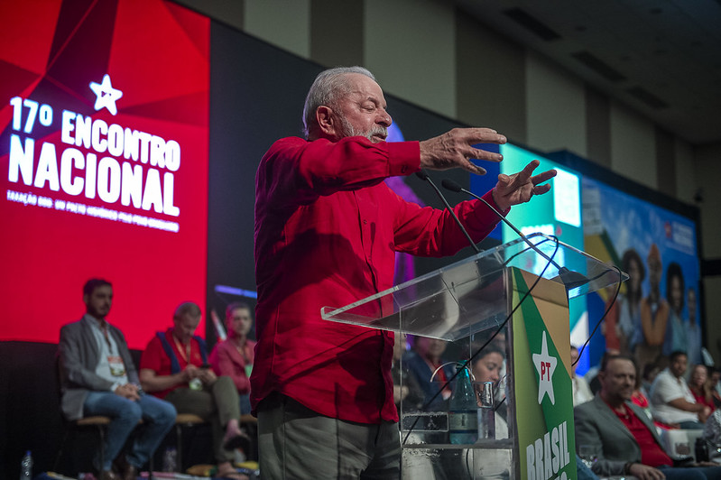 O que muda de fato no Brasil após tarifaço e manifestações