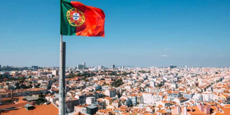 Passo a passo para brasileiros conquistarem a cidadania portuguesa