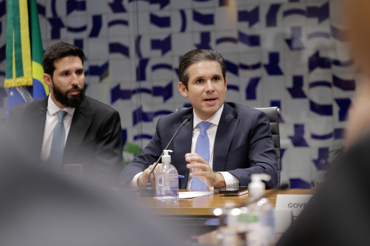 Hugo Motta promete reforma da máquina pública