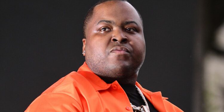 Cantor Sean Kingston recebe pena de 3 anos e meio de prisão