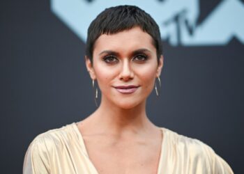 Hollywood por trás das câmeras: Atriz revela os custos secretos da fama