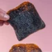 Comer comida queimada traz riscos sérios à saúde