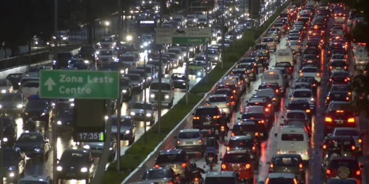 Esse é o segredo para não perder horas no trânsito em São Paulo que ninguém te conta