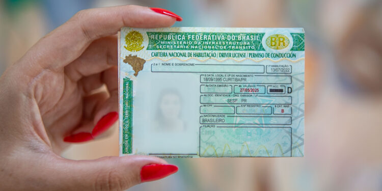 Cuidado ao tirar sua CNH: validade pode ser de apenas 3 anos