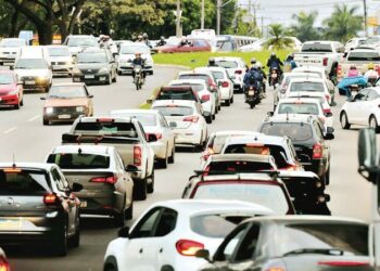 Dica simples para evitar que alguém fique colado ao seu carro no trânsito