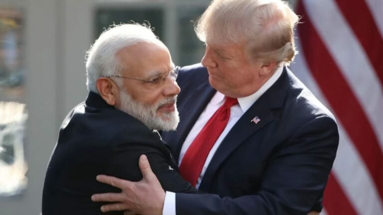 Trump divulga decreto de tarifa adicional de 25% sobre produtos indianos