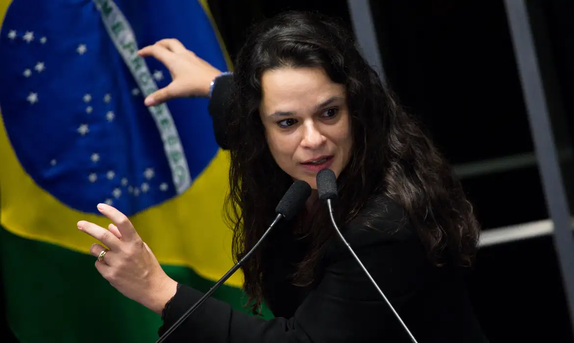 Janaina Paschoal sobre USP: "Capturada pela esquerda"