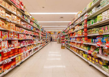 O segredo que os supermercados não querem que você saiba: O que realmente importa no rótulo