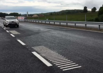Descubra a estrada que “canta” quando você passa com o carro