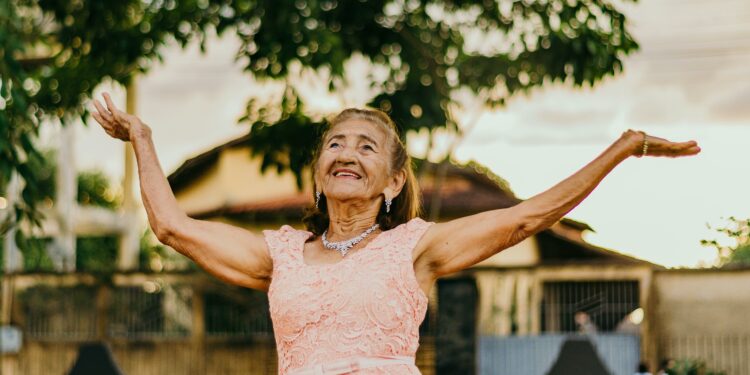 Faz isso aos 70? Você está mais saudável do que a maioria, segundo especialistas