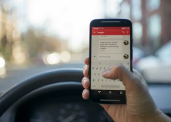 Se você receber este SMS, não o abra: você pode perder todo o seu dinheiro!