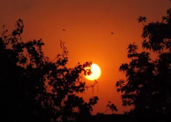 ALERTA: Setembro deve trazer calor sufocante e tempestades em todo o Brasil