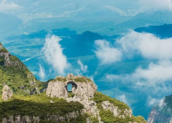 Você jamais imaginaria que esta cidade do Brasil conquistou turistas do planeta inteiro