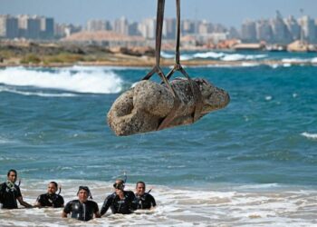 Egito revela vestígios de cidade submersa com mais de 2 mil anos
