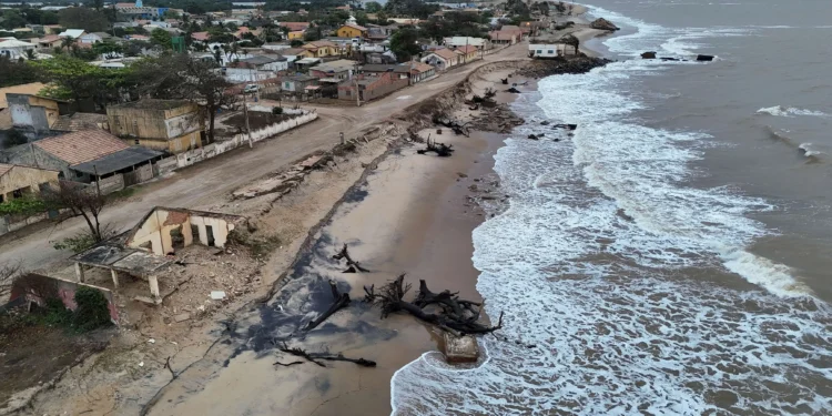 Pedaço de uma cidade do Rio de Janeiro está desaparecendo diante de todos: entenda o motivo
