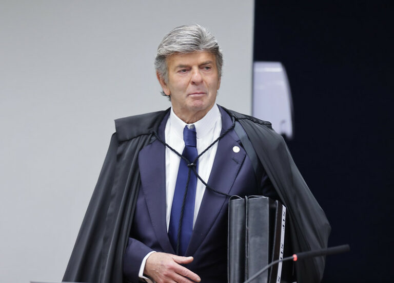 Luiz Fux: "Não compete ao STF fazer um juízo político"