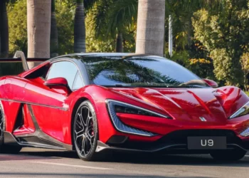 Conheça o carro elétrico da BYD que acaba de quebrar todos os recordes